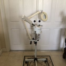 Facial Steamer & Mag Lamp Combo