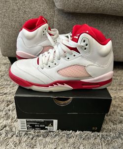 Jordan Retro 5 Size 5Y