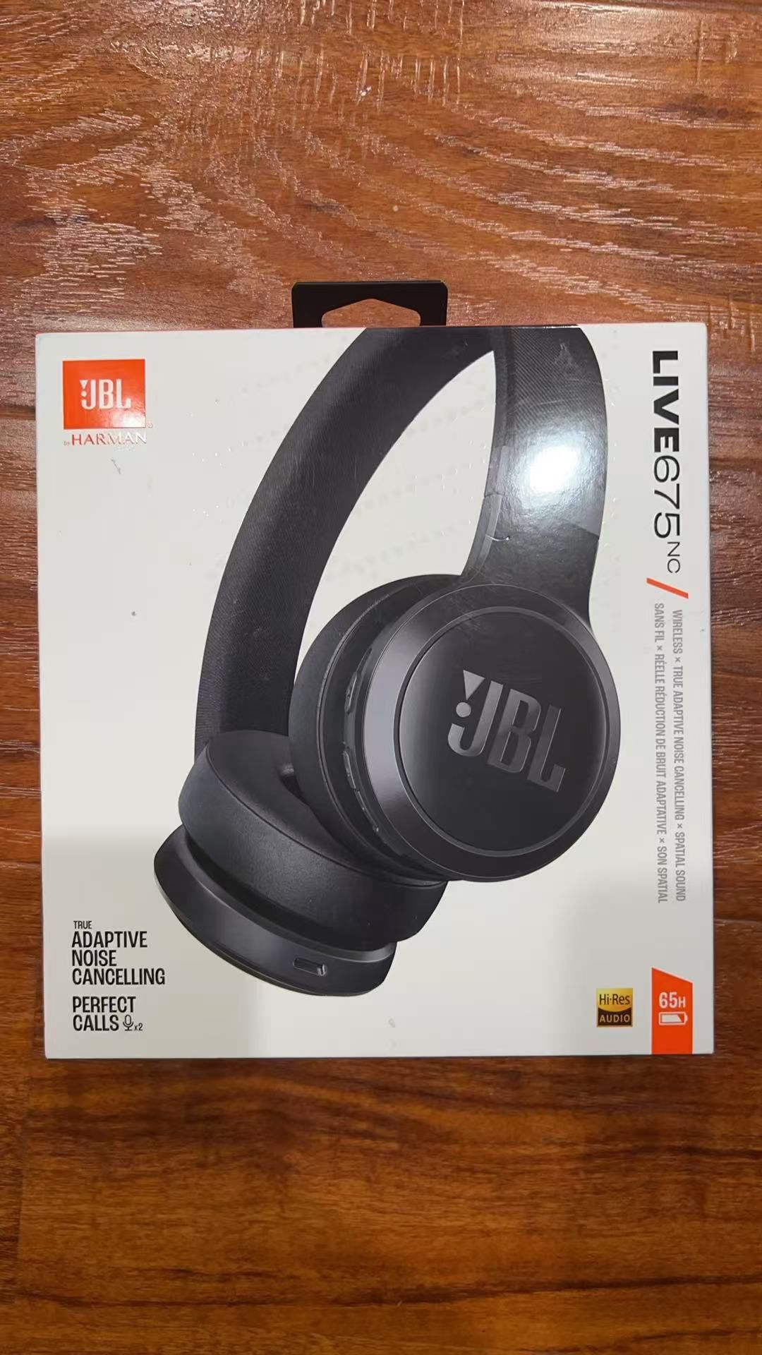 JBL By Harman Live 675NC Wireless Adaptive Noice Canceling Headphones 