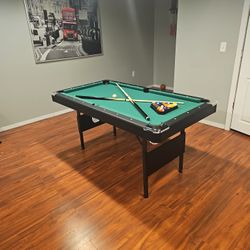 5x3 Ft Pool Table  Can Deliver As Well