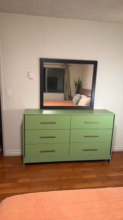 Cazenfeld 6 Drawer Dresser and Mirror