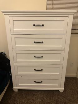 White 5 drawer chest