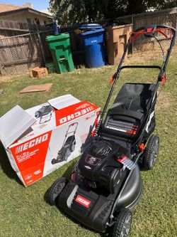ECHO
21 in. 150 cc Briggs and Stratton Gas 3-in-1 One Blade RWD Self-Propelled Walk Behind Lawn Mower w/ 7-Height Adjustments