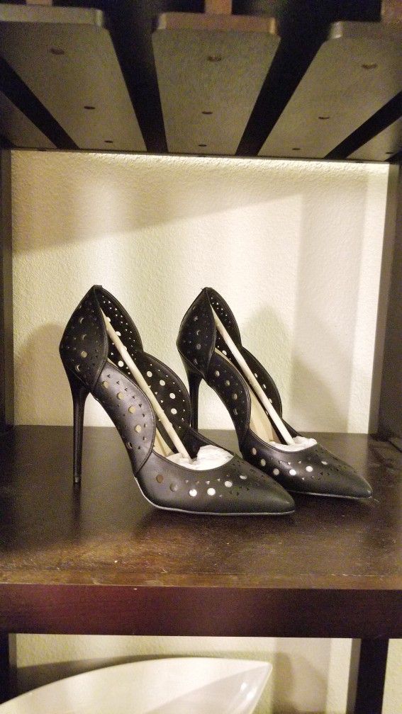 Black Heels. Size 9