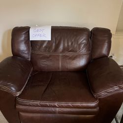 FREE Furniture In Brentwood / Antioch (Moving Out Sale)