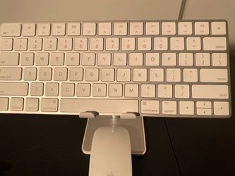 Apple mouse and keyboard
