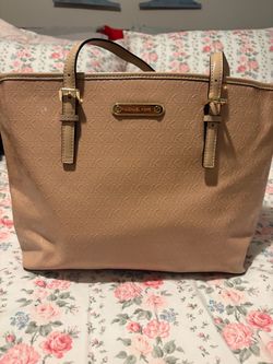 Michael Kors purse