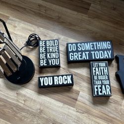 Home Décor Bundle – Lamp with USB Ports & 5 Encouraging Photo Frames