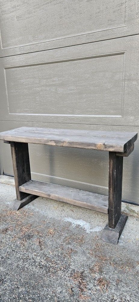 RUSTIC. WOOD. BENCH