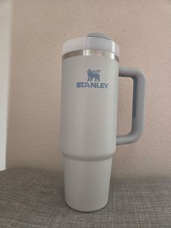 Stanley Quencher Tumbler with Handle