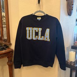 Vintage UCLA Bruin Bearwear Dark Navy Crewneck Sweatshirt Size Small-Unisex