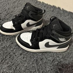Boys 12C Jordan mid retro 1s 
