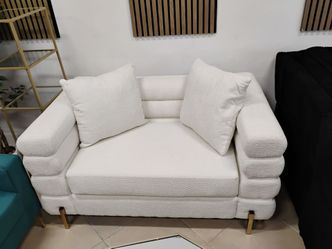 Luxurious ‼️sofa set loveseat & sofa white boucle fabric golden plated legs