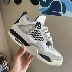 Jordan 4 Military Black 