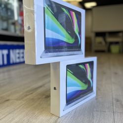 MacBook Pro 13 inch M2 Chip (Latest Model)