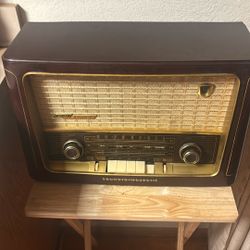 Grundig-Majestic Radio