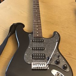 Fender Squier Stratocaster - Excellent Condition W/case