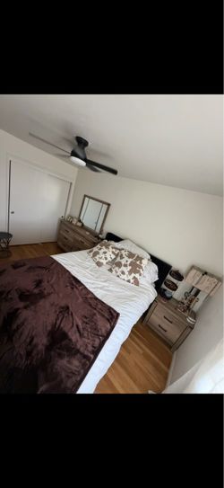 Bedroom set