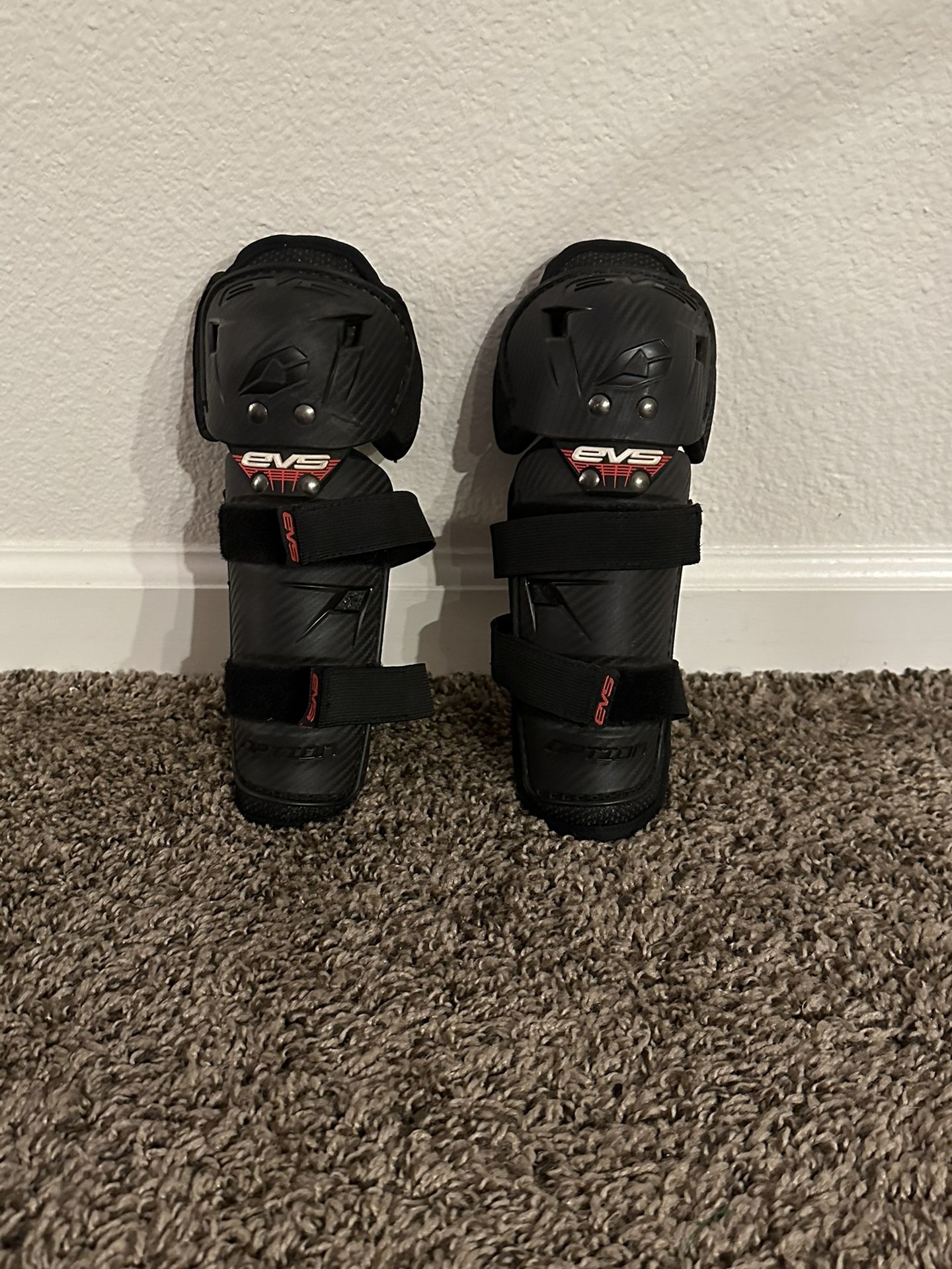 Youth EVS shin gards