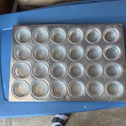 Cupcake Pans. Have 4
