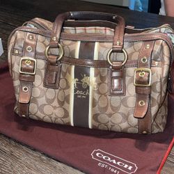 COACH HANDBAG 