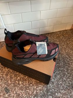 Women Nike air max sndr gtx   GIVE BEST OFFER