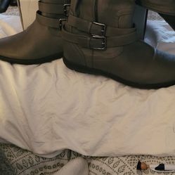 Fur-Lined Boots