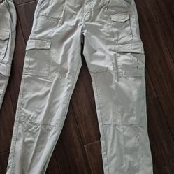 2 Pair of Propper Tactical Cargo Pants  Like New  36x34  Khaki