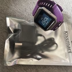 New Fit Bit With Charger 