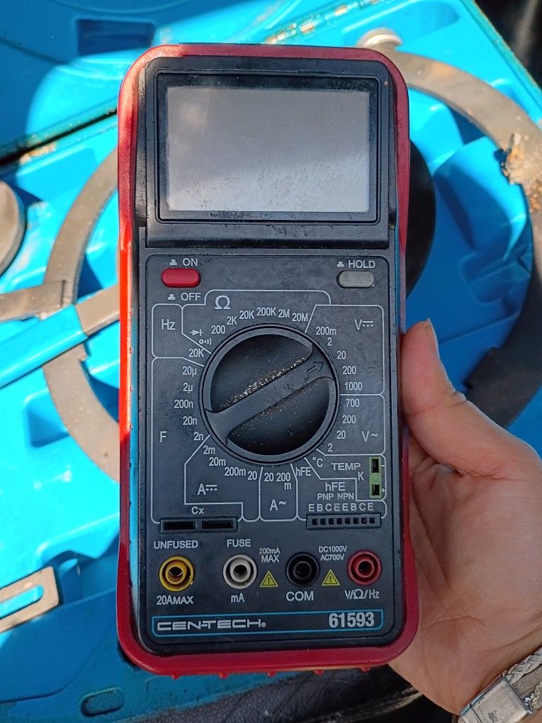 Cen-Tech digital multimeter, model 61593