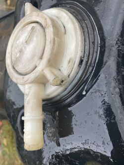 Fuel Tank For A 2005 Dodge Ram 1500 . 34 Gallons for Sale in