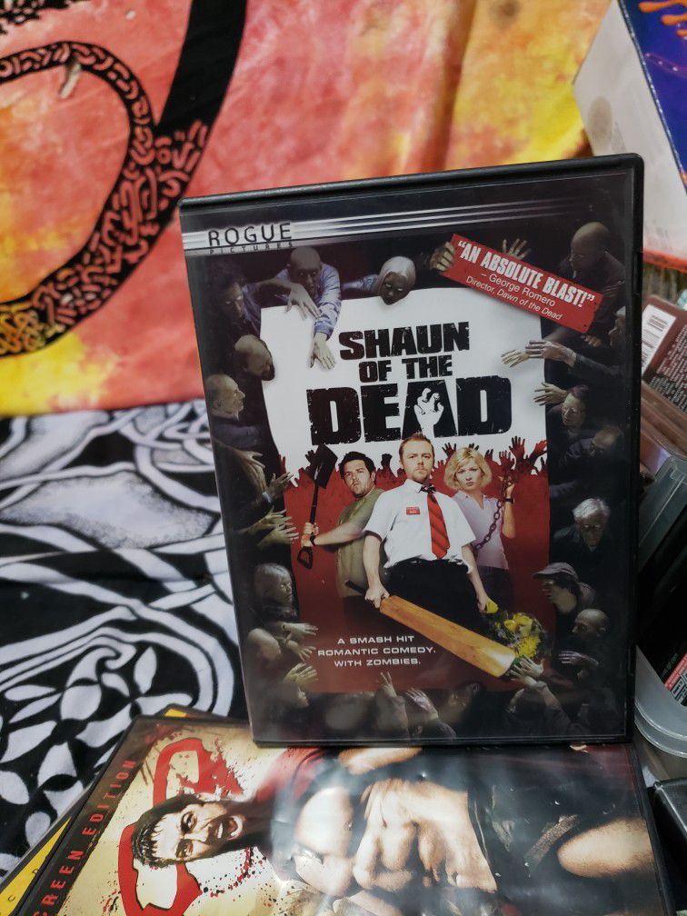 Zombie Film "Shawn of the Dead"- 2004 release-Rogue Pictures-DVD-pre-luved