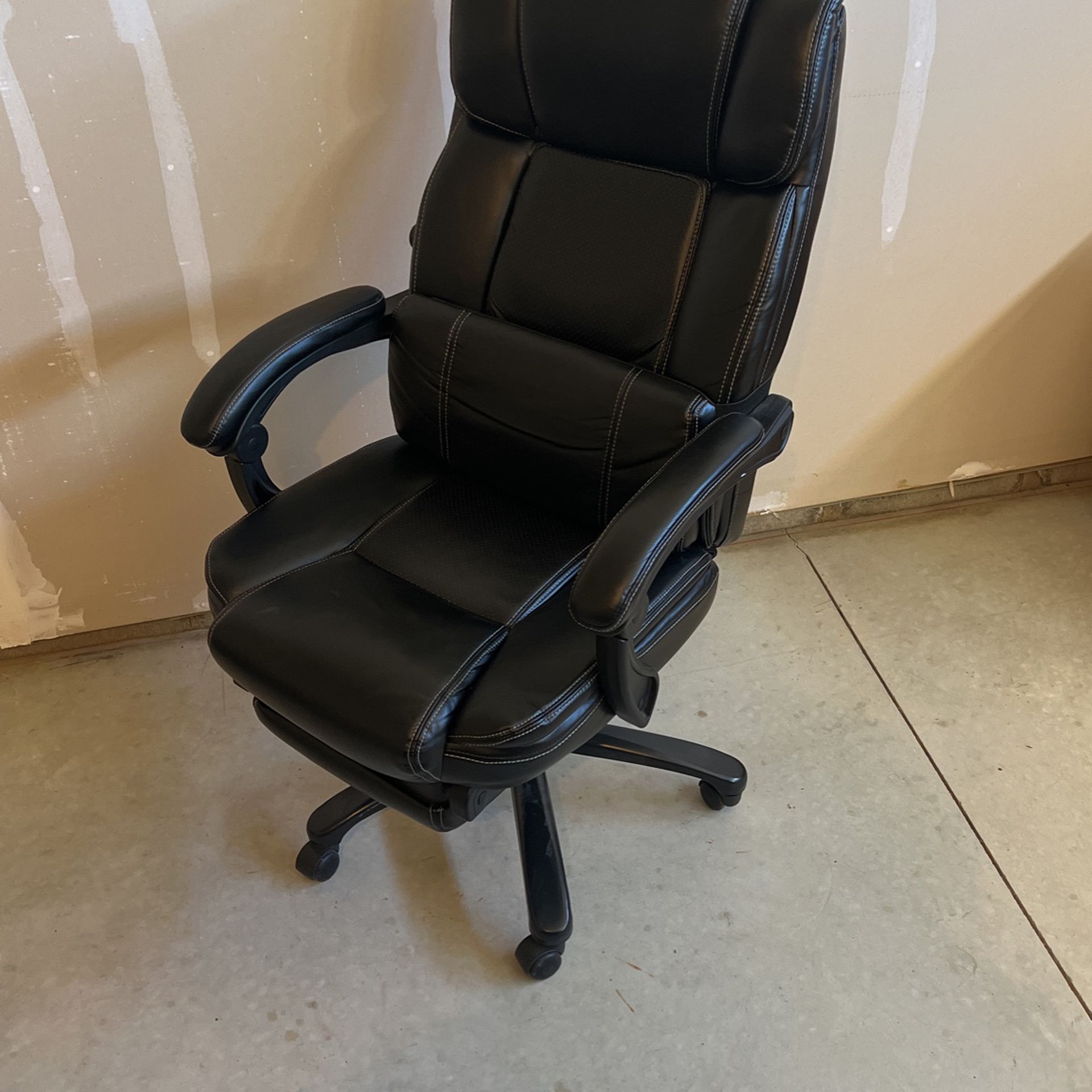 Black Office Chair With Movable Lumbar Support