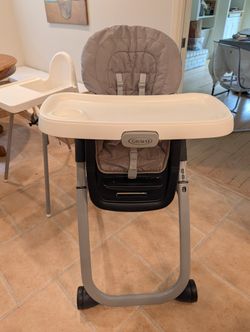 Graco Blossom 6 in 1 Convertible High Chair, Redmond