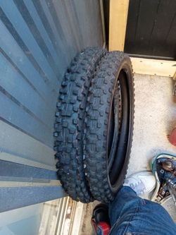 E bike tires