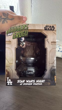 Dodgers and grogu