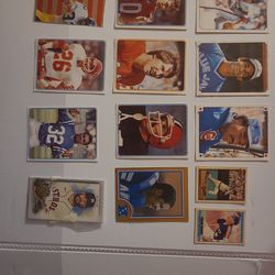 TOPPS MINI BASEBALL AND FOOTBALL CARDS