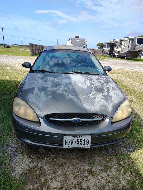 2002 Ford Taurus