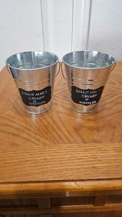 LILLIE MAE'S CHICKEN N WAFFLEZ SMALL BUCKETS