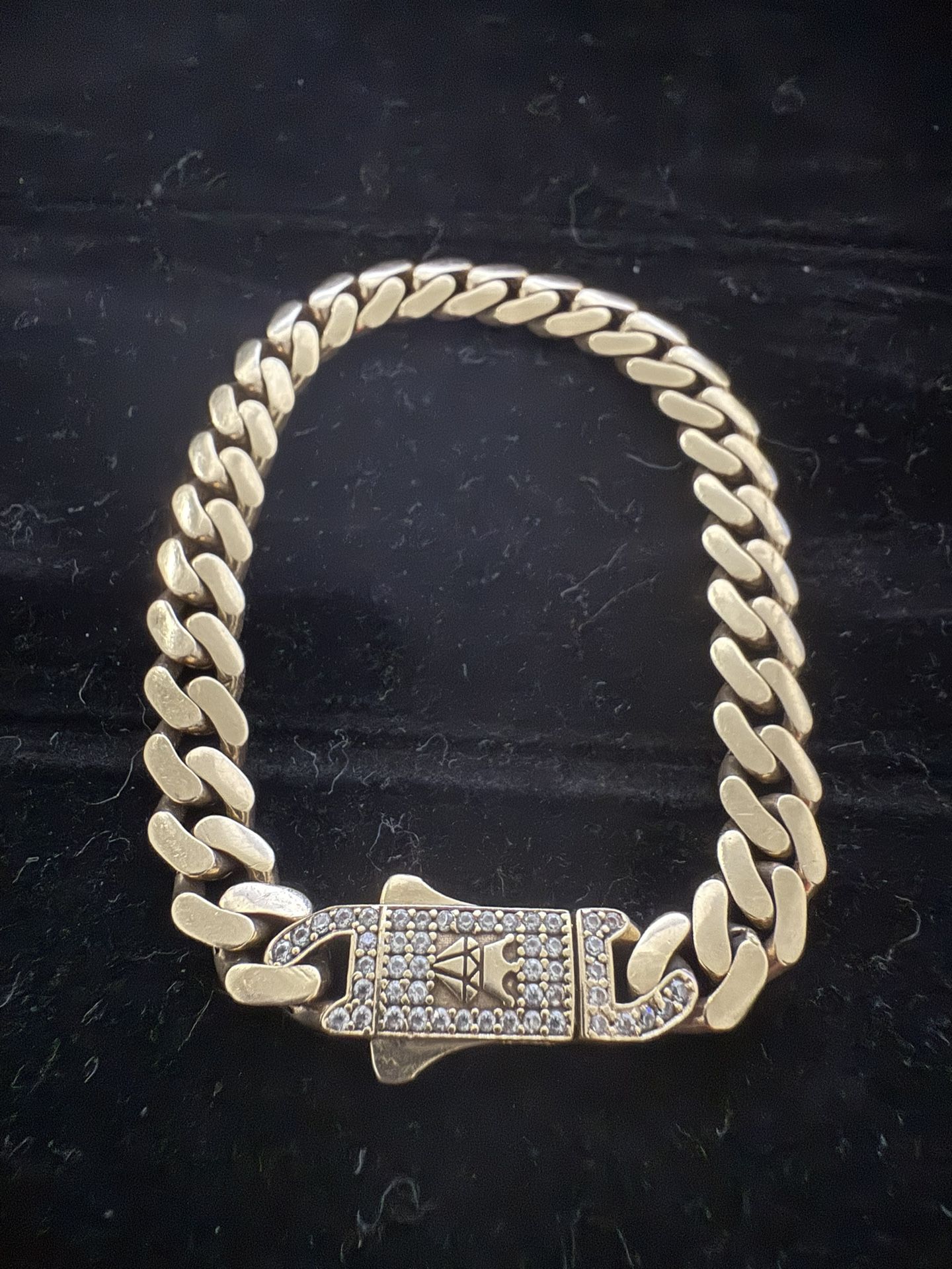 14k Diamonds Gold Bracelet 10.4gm 7in Length 