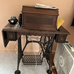 Sewing Machines (old)