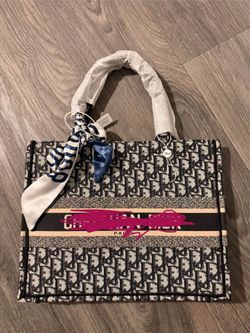 Patterned bag blue print