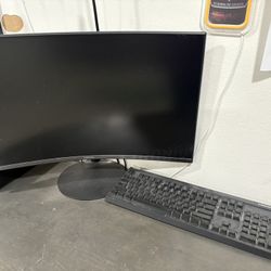 Gaming Monitor - Samsung W/ RGB Cyberpower Keyboard & Mouse 