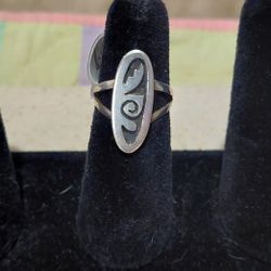 Vintage Sterling Silver Ring. 