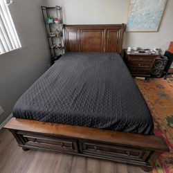 Queen Size Wooden Bed Frame w/ Storage Drawers – Antique Cherry Finish