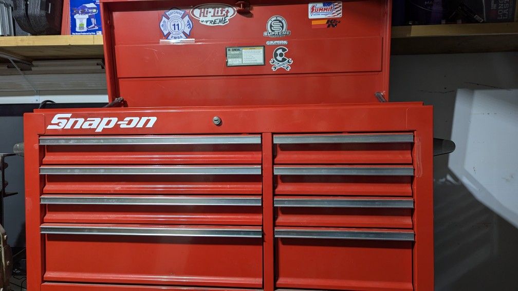 US General And Craftsman Tool Box