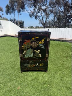 Hand Painted Chinese Chest from the 70s