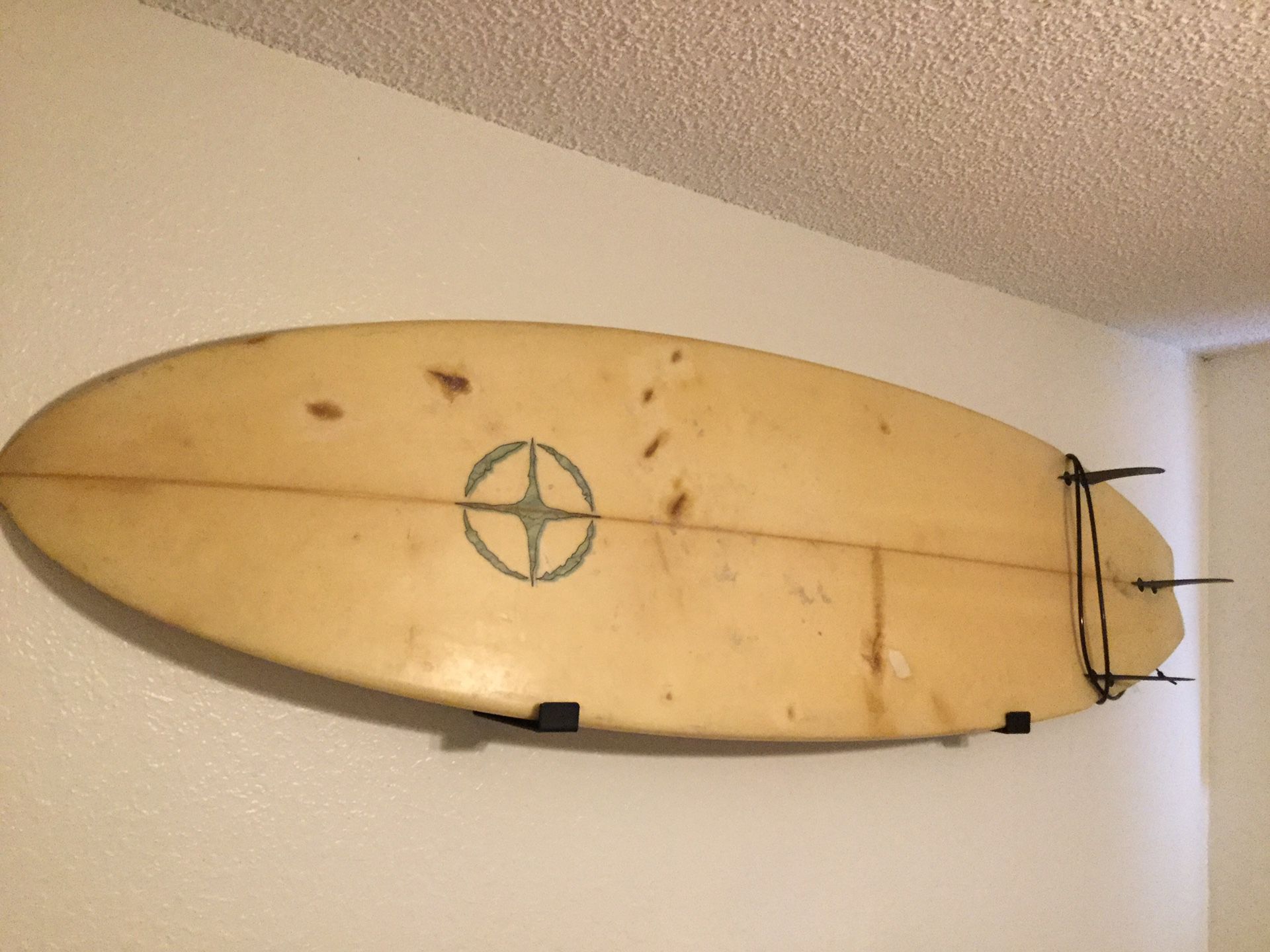 CODA 6 foot Surfboard and Wall Rack