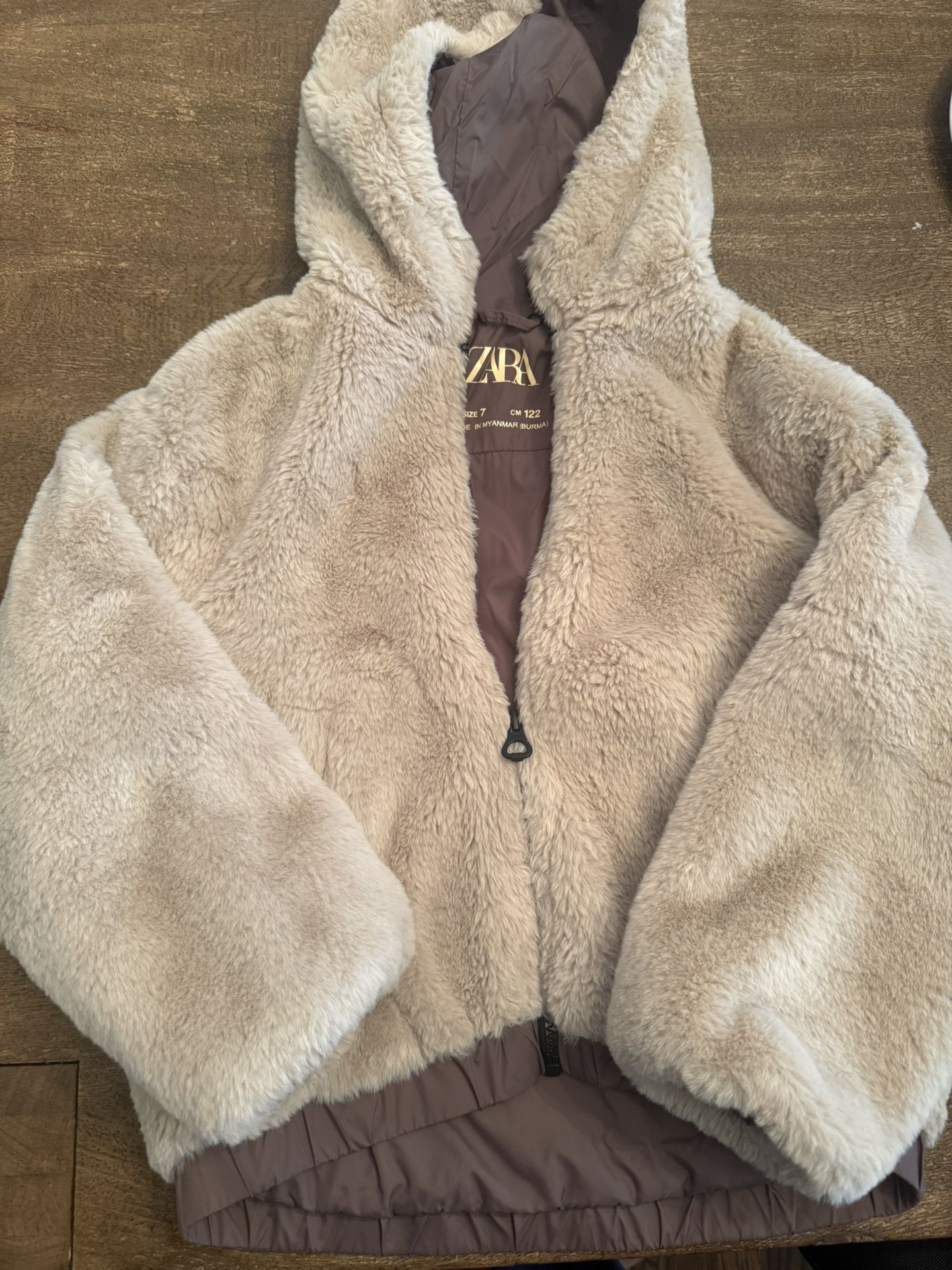ZARA Kids Faux Fur Hoodie Jacket – Size 7 