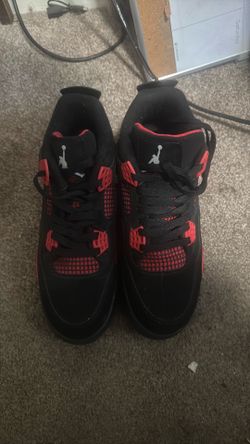 Air Jordan 4 Retro “Red Thunder”